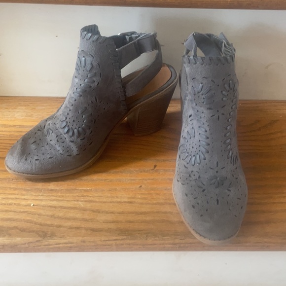 Grey chunky heels - Picture 2 of 4